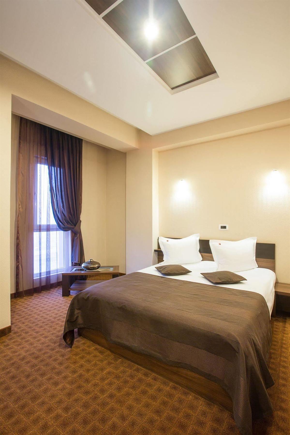 Hotel Inter Business Bucarest Extérieur photo